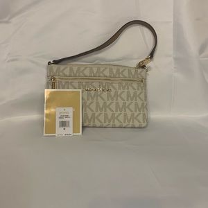 Michael Kors Vanilla Jet Set Large wristlet